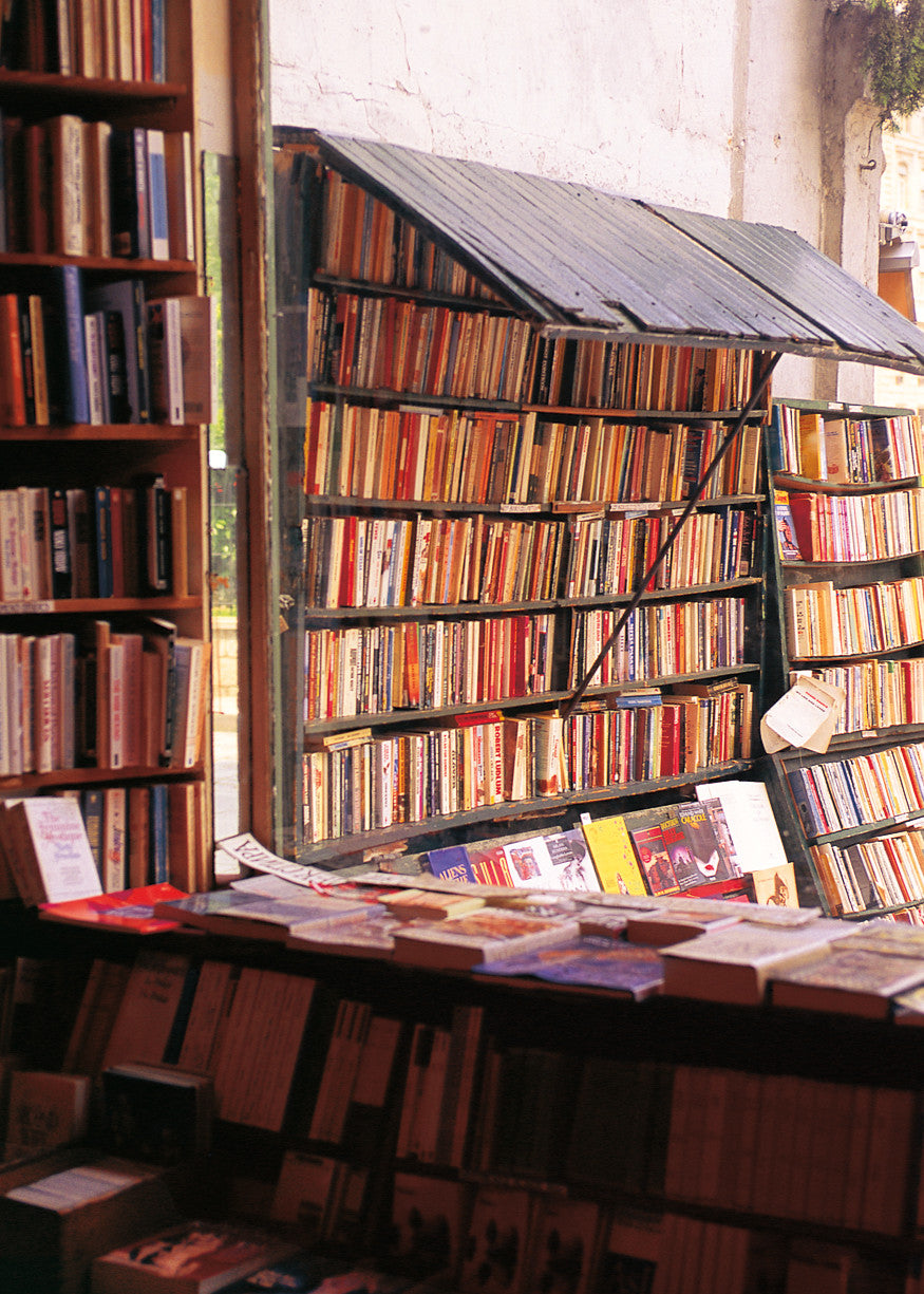 Q008 - Shakespeare & Co.