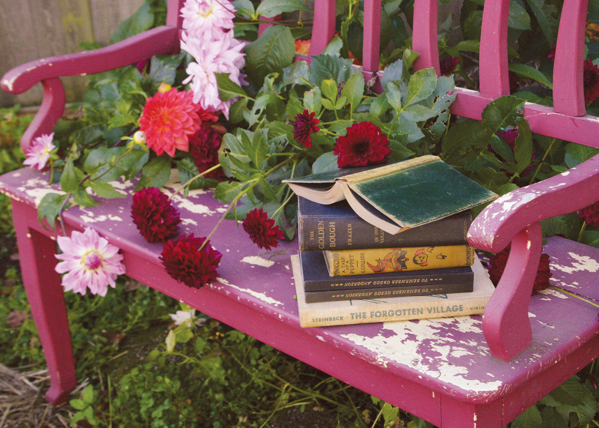 Q137 - Books in Bloom
